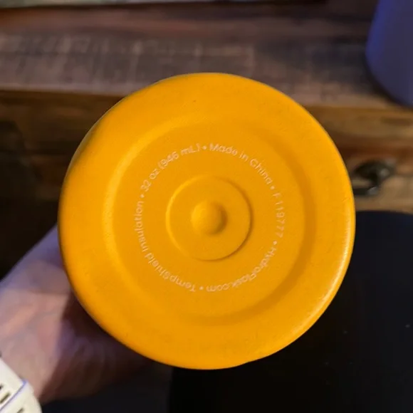 Mango Hydro Flask - Picture 4 of 4